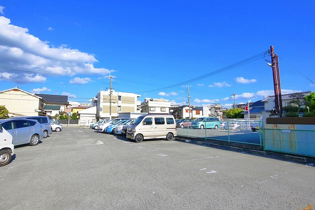 松田モータープール(三条添川町）の外観