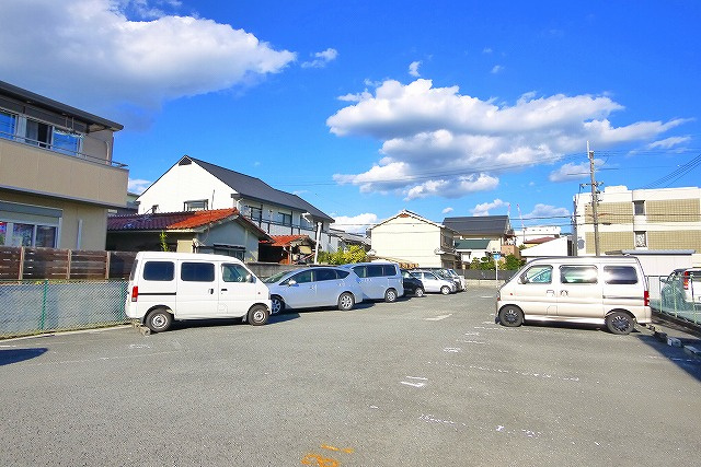 松田モータープール(三条添川町）の外観