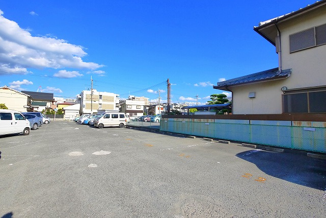 松田モータープール(三条添川町）の外観