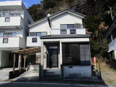 【外観】 | 高知市薊野北町1丁目 中古売家 4LDK | 高知市薊野北町1丁目　中古住宅　4LDK　南向き