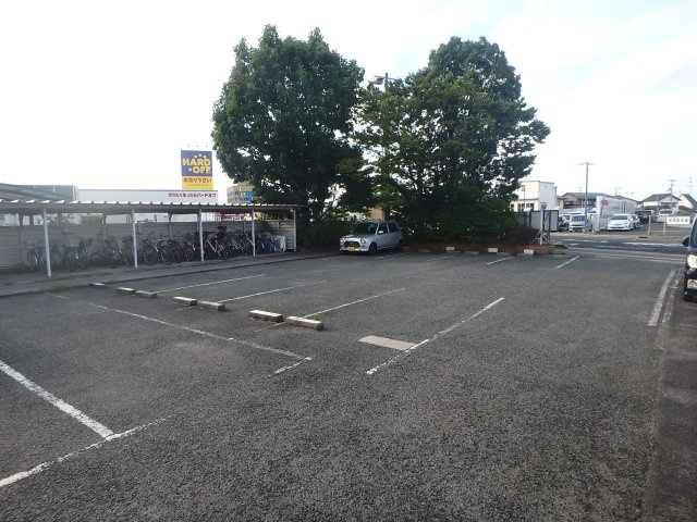 ホワイトキャッスルの駐車場