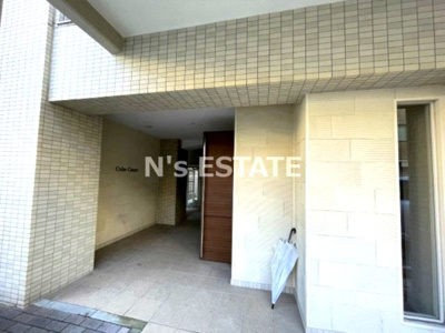 【エントランス】 | キューブコート