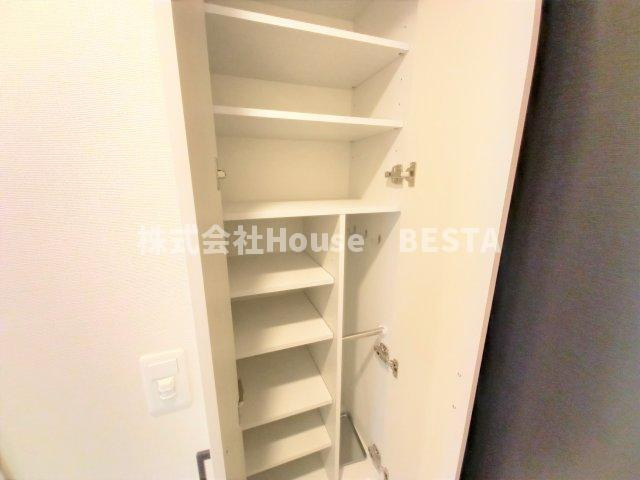 レジュールアッシュ神戸ハーバーランドの収納