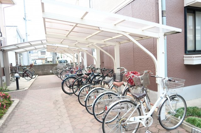 ラ・エスタシオンⅠ　Ａ棟のその他共用部分|敷地内駐輪場