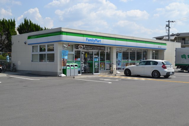 ラ・エスタシオンⅠ　Ａ棟の周辺|近くのコンビニエンスストア