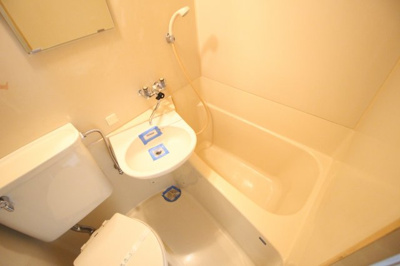 【浴室】 | プレアール昭和町２ | ユニットバス