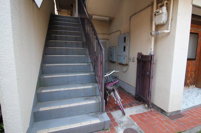 平成マンションのエントランス
