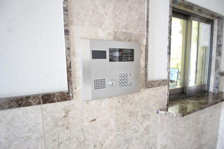 【エントランス】 | 安心のセキュリティー対策オートロックも標準完備♪