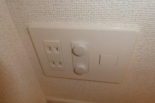 セイバリーKⅢの設備|ＴＶジャック・電話モジュラー