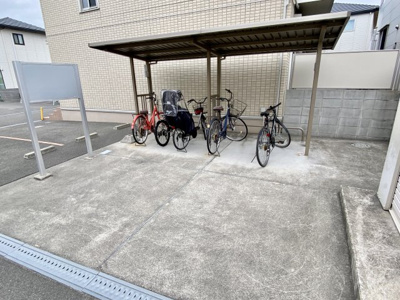 【その他共用部分】 | ブリオーソ東高松Ⅱ | 駐輪場