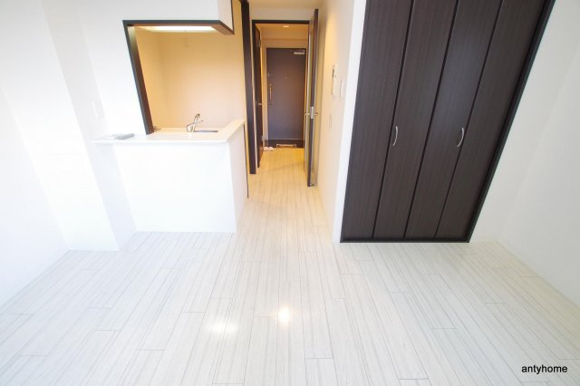 レオンコンフォート新梅田　仲介手数料無料の居間・リビング