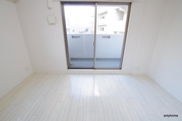 レオンコンフォート新梅田　仲介手数料無料の寝室