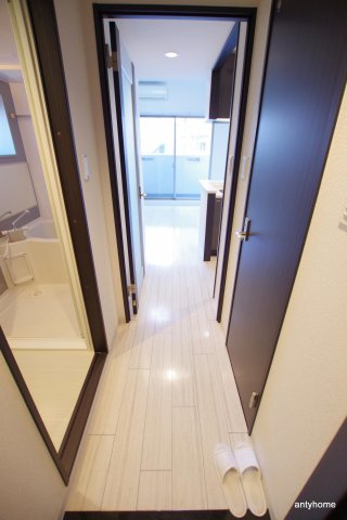 レオンコンフォート新梅田　仲介手数料無料の玄関