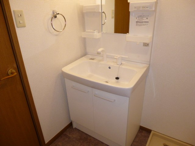グランメゾンＡの独立洗面台|シャンプードレッサー