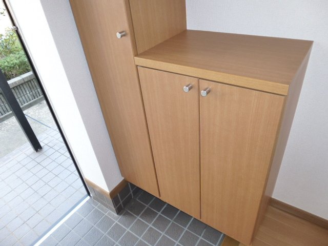 グランメゾンＡの玄関|シューズボックス