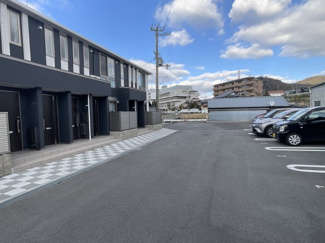 【駐車場】 | 駐車場は向かいにございます