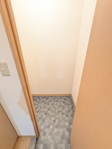 コアロードAの玄関