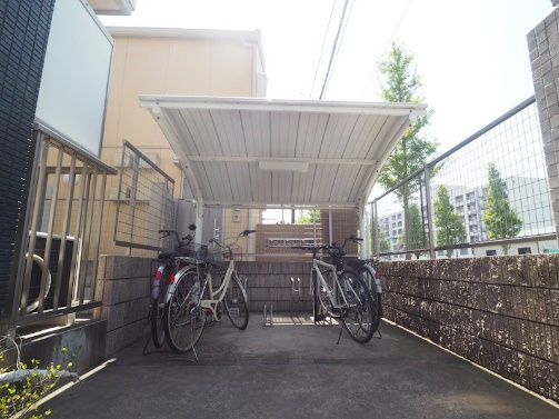 屋根付き駐輪場★