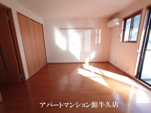 アークグレイスⅡAの居間・リビング