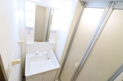 【洗面所】 | サンヴィレッジ本宿 | ※同タイプの別の部屋の写真です。