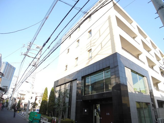 プレジール新宿大久保の外観