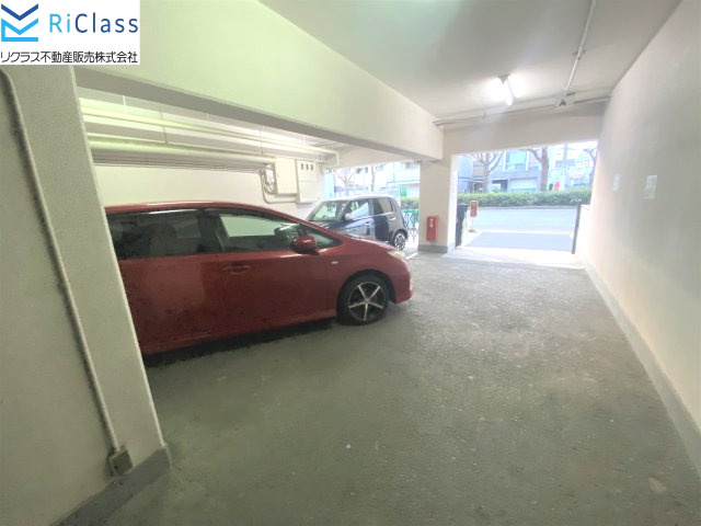 甲南第二兵庫コーポラスの駐車場