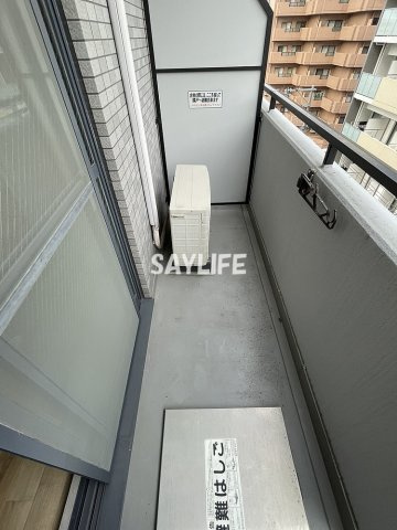 ドゥミルアン東大阪のバルコニー