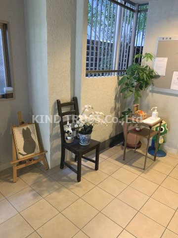 ラフィーネ南森町のロビー|清潔なロビーです
