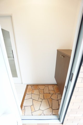 【玄関】 | カーサみつわ台D