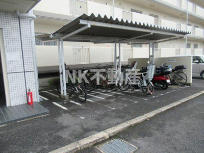【その他共用部分】 | 日下グランドハイツ（石切賃貸） | 駐輪場です