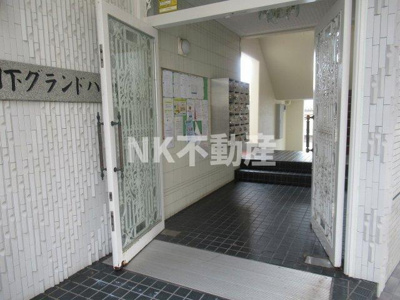 【エントランス】 | 日下グランドハイツ（石切賃貸） | エントランスです