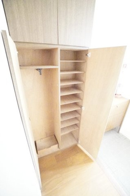 【収納】 | ラヴェニュA | ※同物件・反転タイプの写真です。