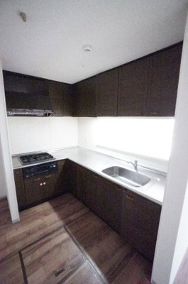 【キッチン】 | ラヴェニュA | ※同物件・反転タイプの写真です。