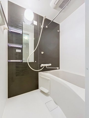 【浴室】 | cozy小田栄 | ★雨の日でも洗濯物が干せる浴室乾燥機付き★