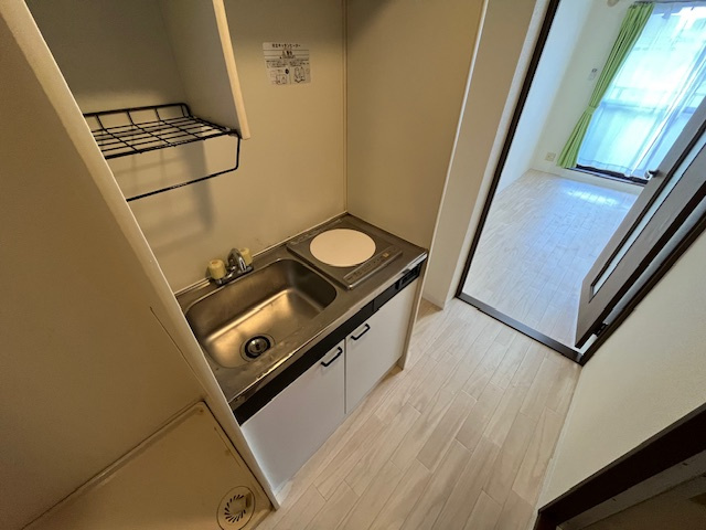 メゾン和泉のキッチン|同マンション別部屋写真