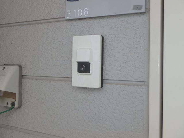 ハイツカデット　B棟の玄関