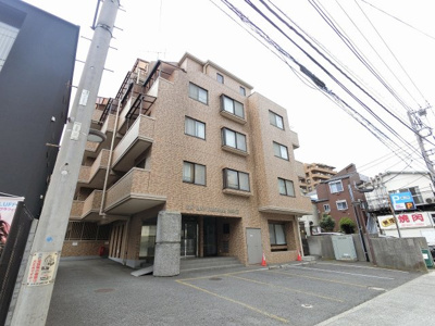 【外観】 | ビッグヴァン横濱山手 | 総戸数２６戸、平成６年７月築、管理人は日勤勤務につき管理体制良好です♪