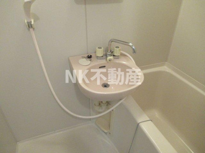 【洗面所】 | エステートピアナカタB棟（長瀬賃貸） | 洗面です