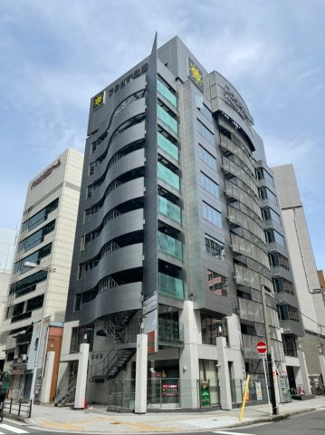 フクダ不動産NAMBAビルの外観