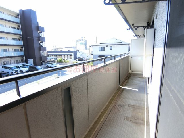 グレースコート国分Iのバルコニー|お洗濯にも便利なバルコニー付き