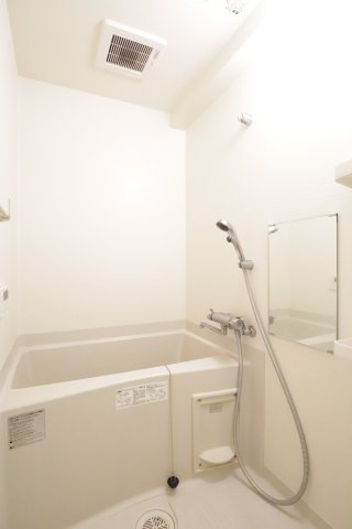 アルファシオ リエンソ　5階の浴室|別号室のものになります。現状優先です。
