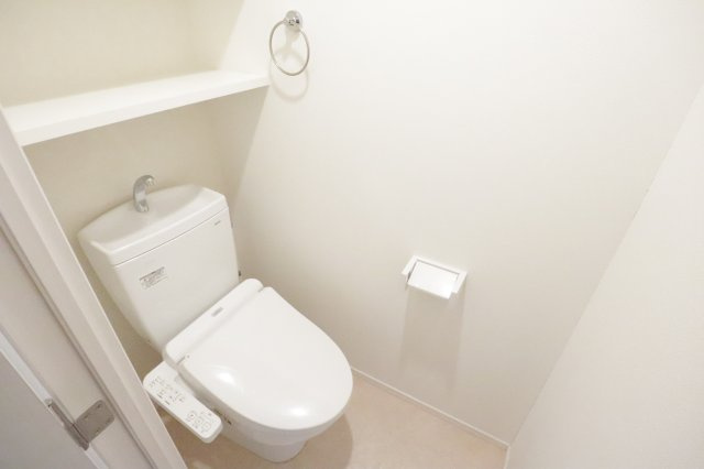 アルファシオ リエンソ　5階のトイレ|別号室のものになります。現状優先です。