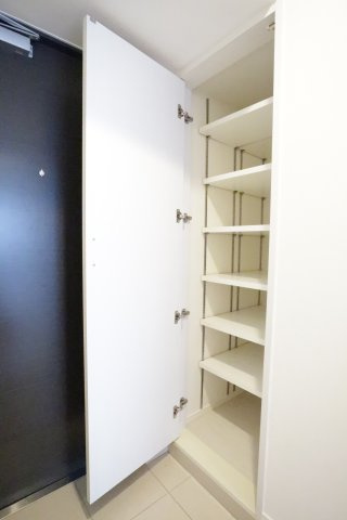 アルファシオ リエンソ　5階の収納|別号室のものになります。現状優先です。