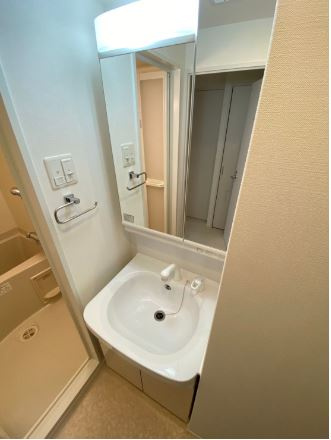 アルファシオ リエンソ　5階の独立洗面台|別号室のものになります。現状優先です。