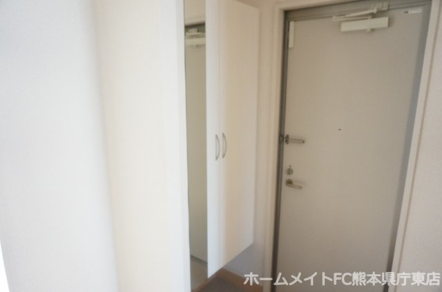 マナローザの玄関