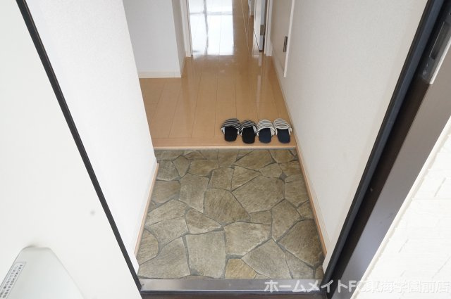 熊本市北区龍田６丁目のアパートの玄関