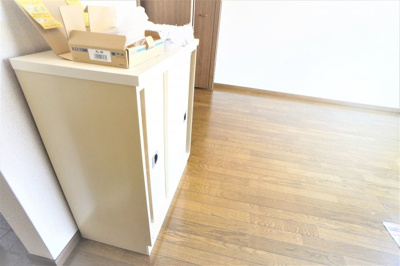 【内装】 | アベニール | 明るい室内です