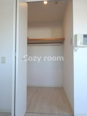 【収納】 | TMK江坂 | ウオークインクローゼットです(^-^)