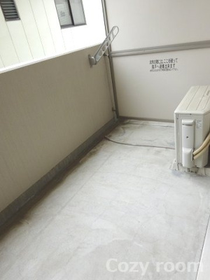 【バルコニー】 | TMK江坂 | 広めのバルコニーです。