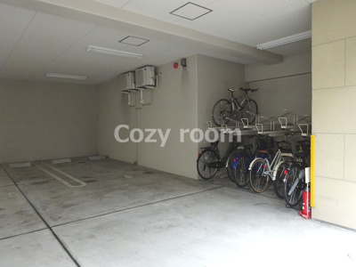 【その他共用部分】 | TMK江坂 | 駐輪場